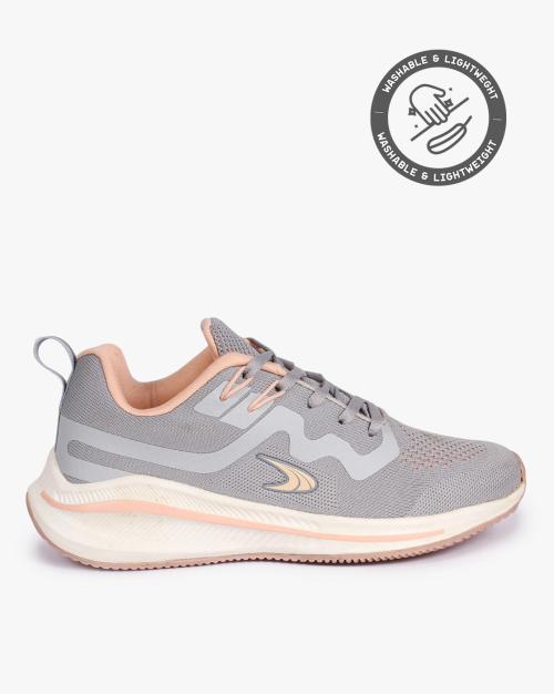 low top running shoes