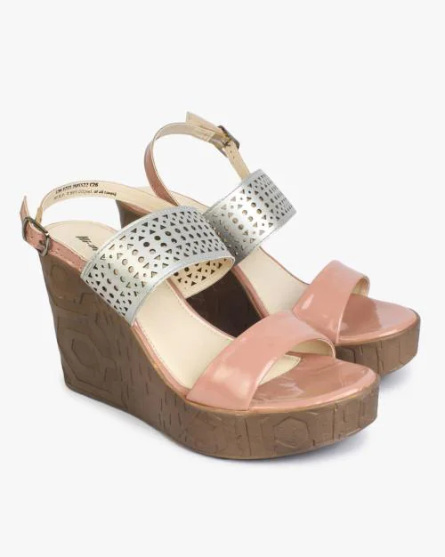 Laser-Cut Wedges with Buckle Closure