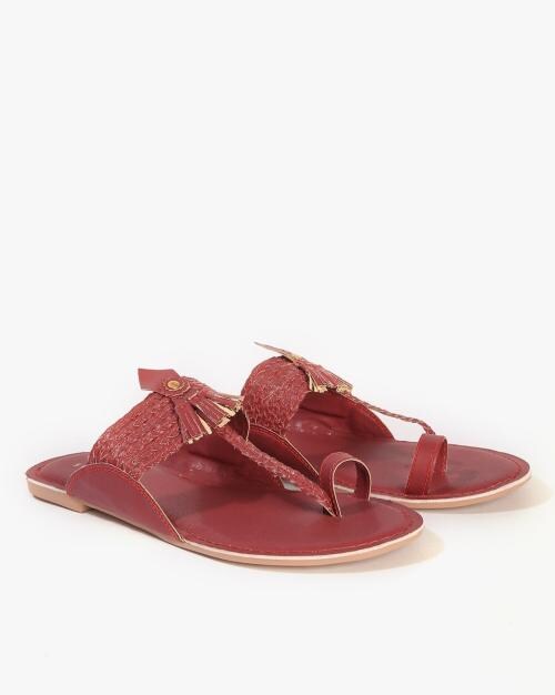 Women Toe-Ring Flat Sandals