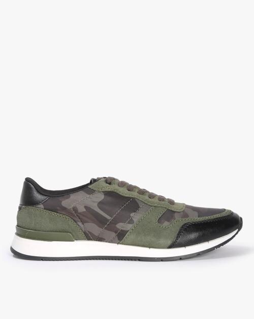 Camouflage Print Lace-Up Shoes