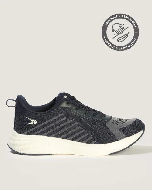 low top running shoes