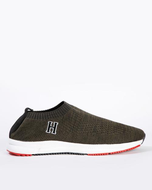 Men Textured Slip-On Sports Shoes