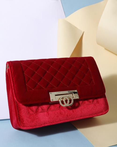 Textured Slingbag with Chain Strap