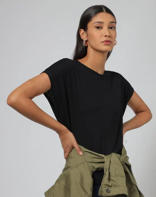 Women Extended Sleeves Top