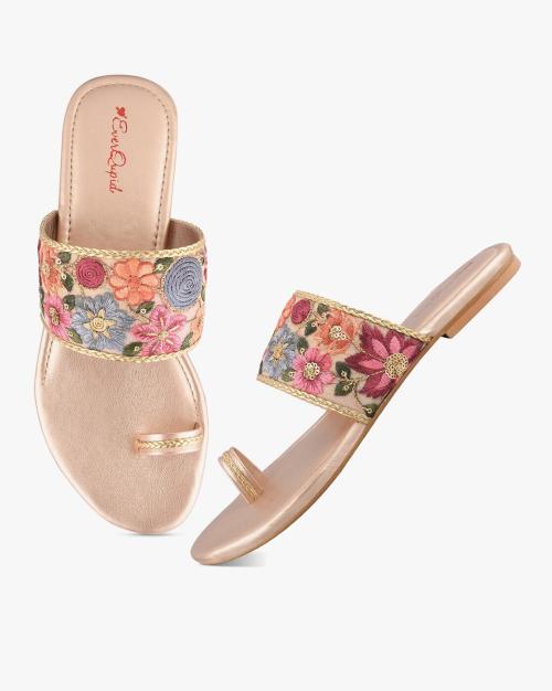 Floral Embroidered Toe-Ring Flat Sandals