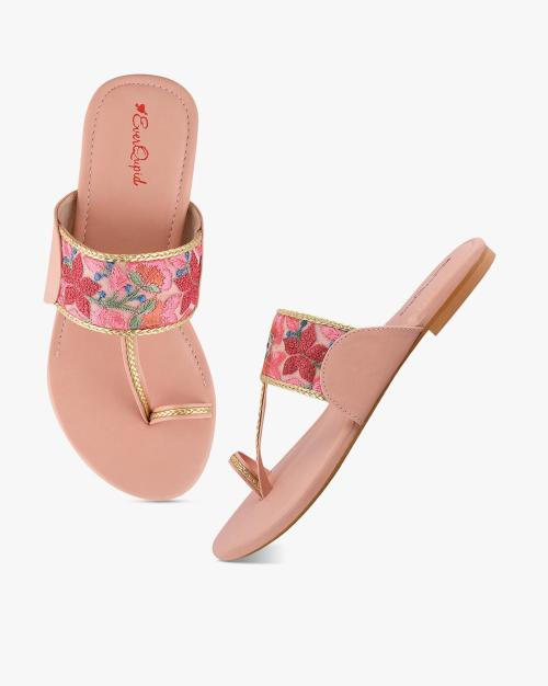 Floral Embroidered Toe-Ring Flat Sandals