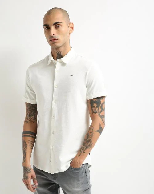 Waffle-Knit Shirt with Spread Collar