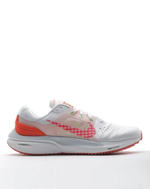 Air Zoom Vomero 15 Lace-Up Running Shoes