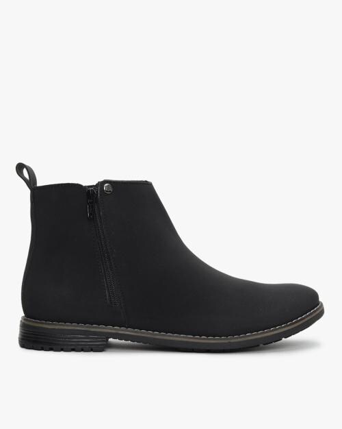 Chelsea Boots with Zipper Fastening