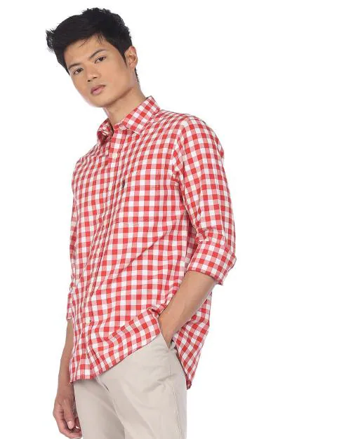 Men Checked Regular Fit Shirt with Patch Pocket