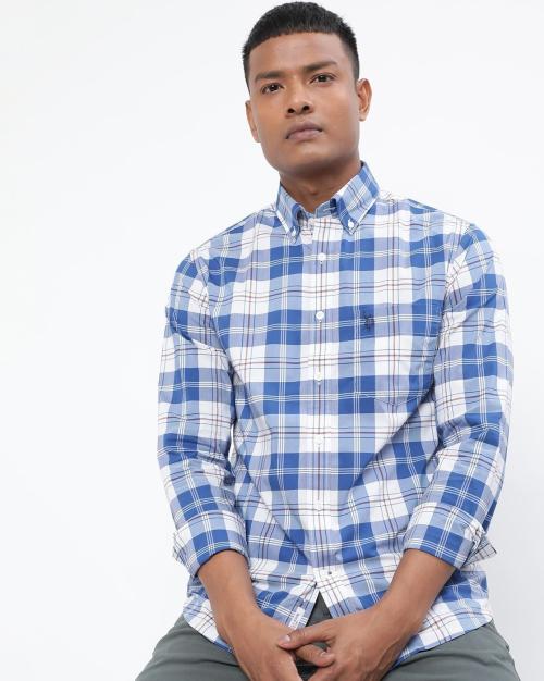 Men Checked Slim Fit Shirt with Patch Pocket