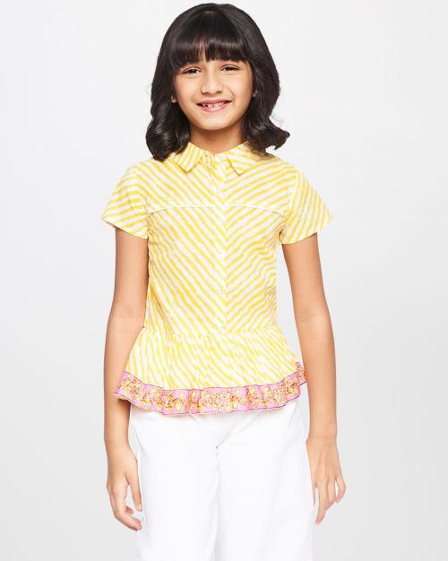 Chevron Print Top with Spread-Collar