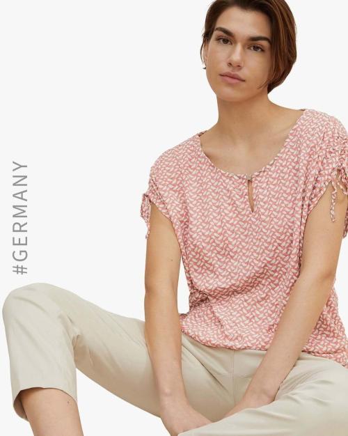 Printed Top with Keyhole Neckline