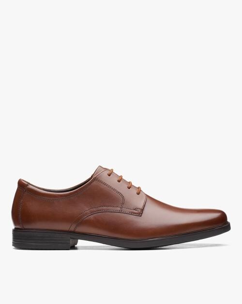 Round-Toe Derby Shoes