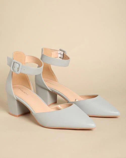 Pointed-Toe Chunky Heel Sandals