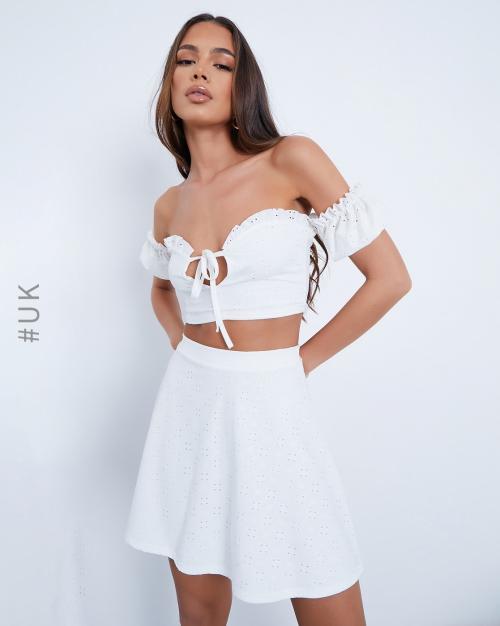 Top with Off-Shoulder Sleeves