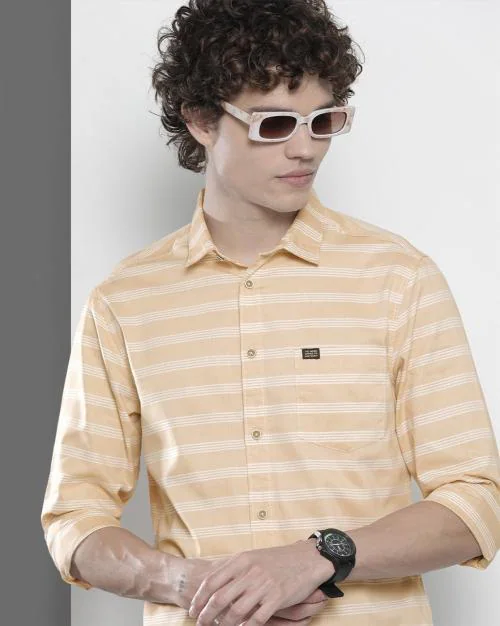 Men Striped Slim Fit Shirt with Patch Pocket