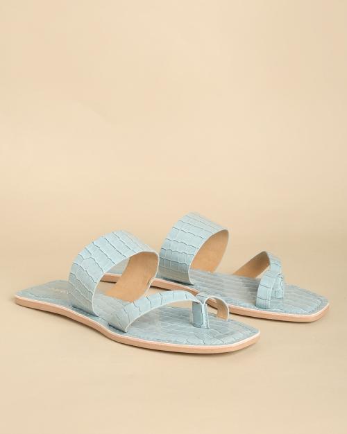 Reptilian Pattern Toe-Ring Sandals