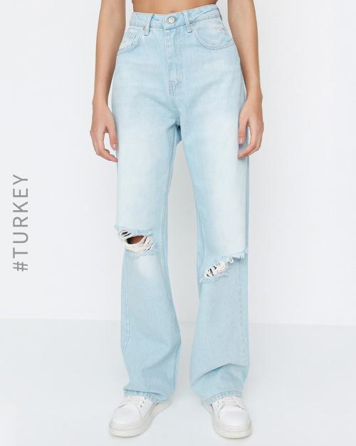 Mid-Wash Distressed Straight Fit Jens