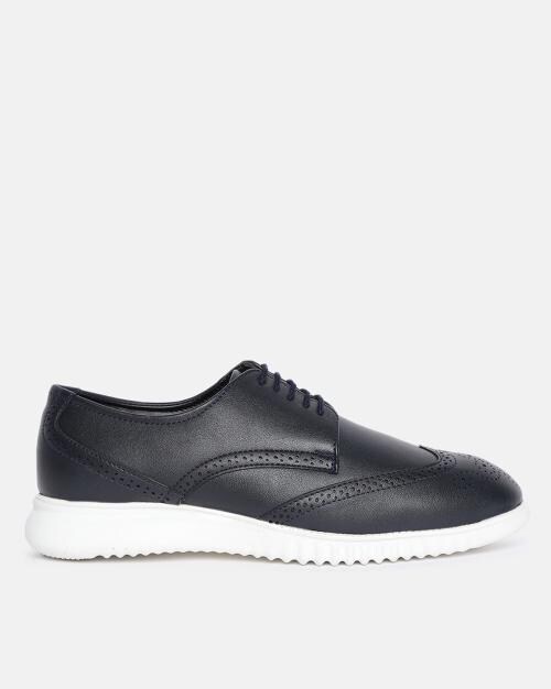 Wing-Tip Lace-Up Brogues