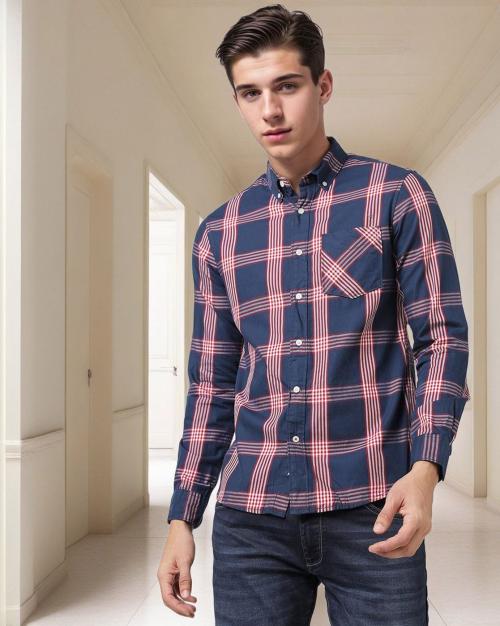 Men Checked Slim Fit Shirt