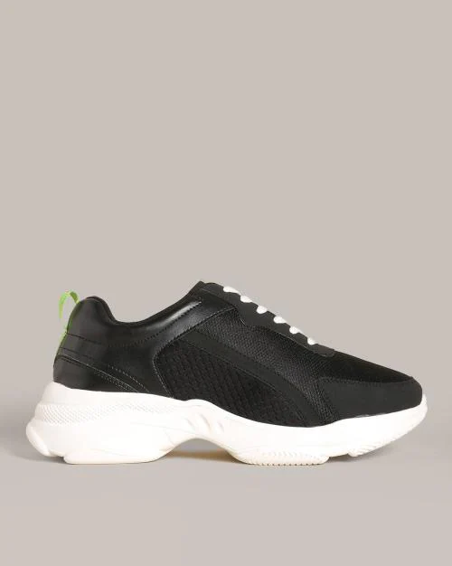 Men Low-Top Lace-Up Sneakers