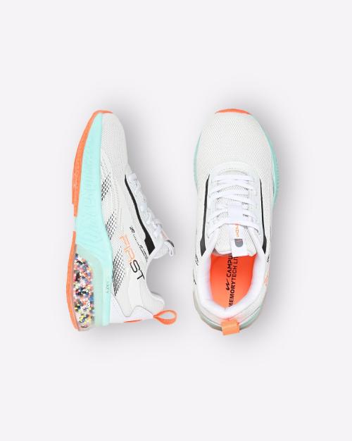 low top running shoes