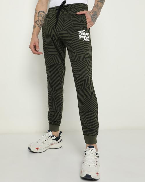 Men Printed Joggers with Drawstring Waist