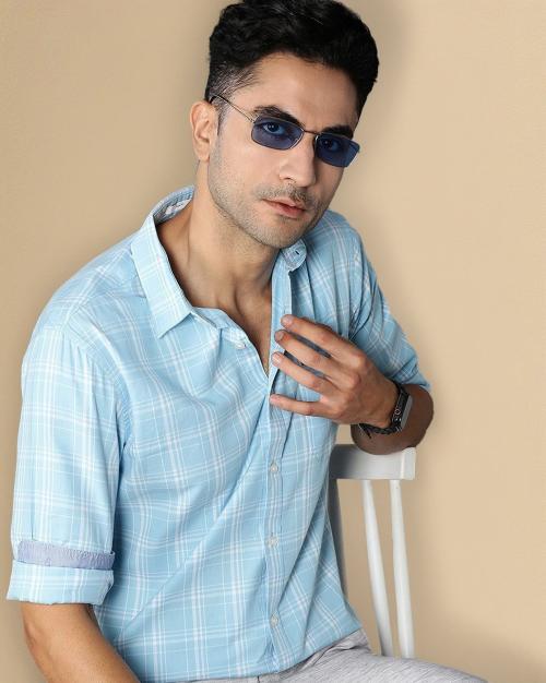 Men Checked Slim Fit Shirt with Patch Pocket