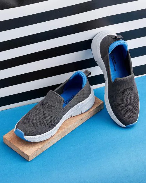 Round-Toe Slip-On Running Shoes