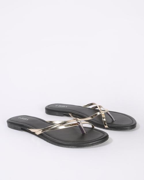 Metallic Toe-Ring Flat Sandals