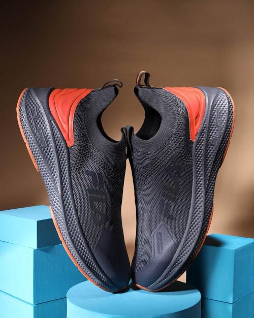 Men ZENO Slip-On Running Shoes