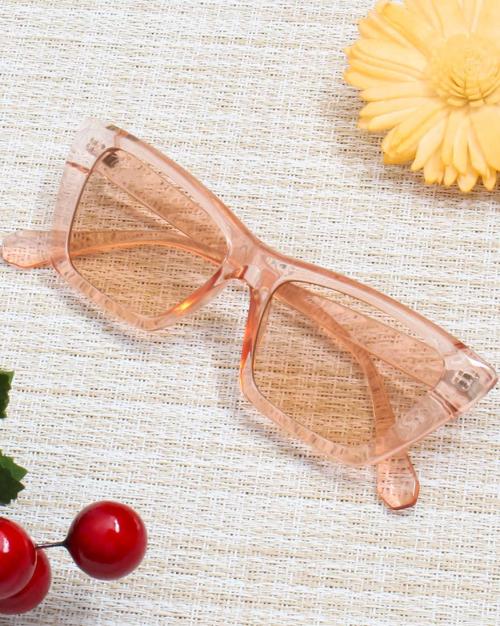 AKILA UV-Protected Wayfarers