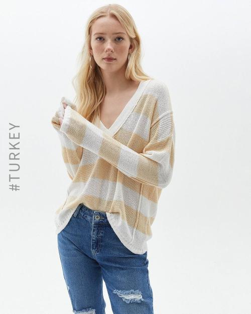 Striped V-neck Jumper