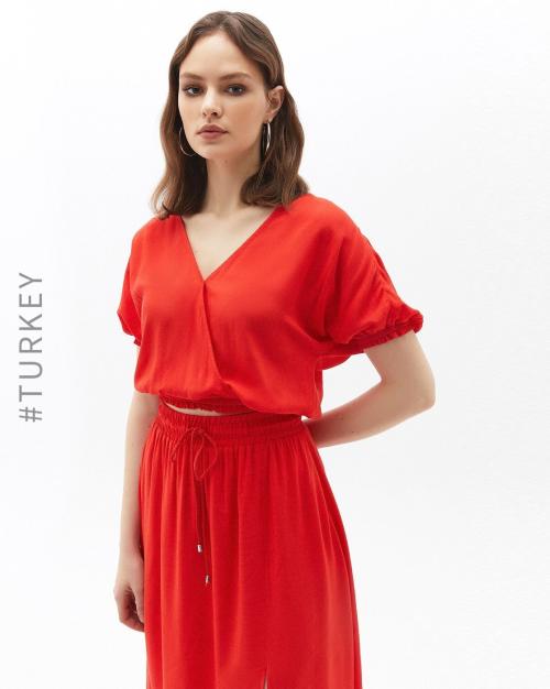 V-neck Crop Top with Elasticated Waist