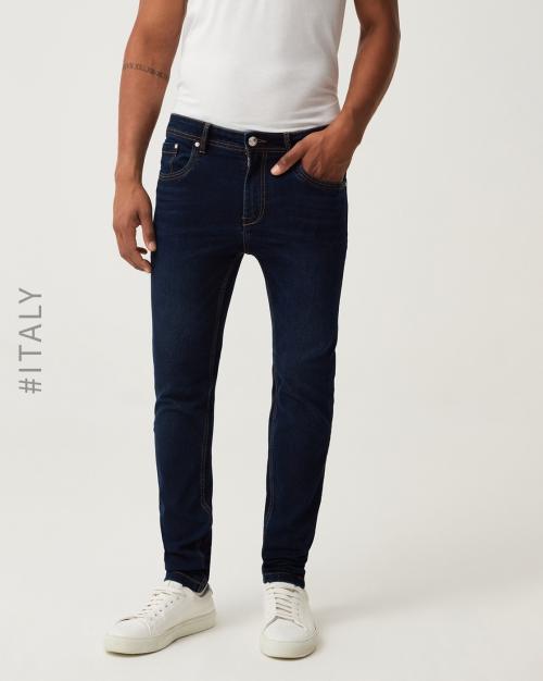 Mid-Rise Straight Fit Jeans