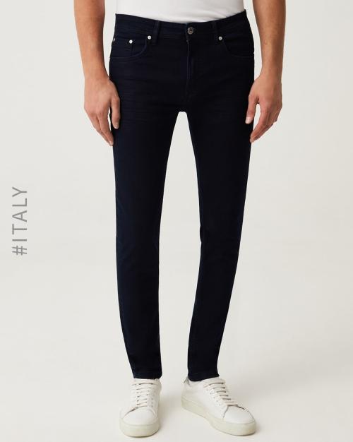 Guess Mid Rise Slim Fit Jeans Con Pierna Estrecha - Jeans Hombre