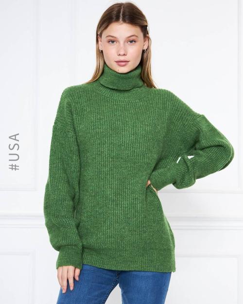 Ribbed Turtleneck Pullover