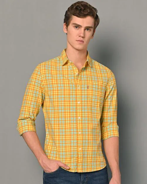 Men Checked Slim Fit Shirt