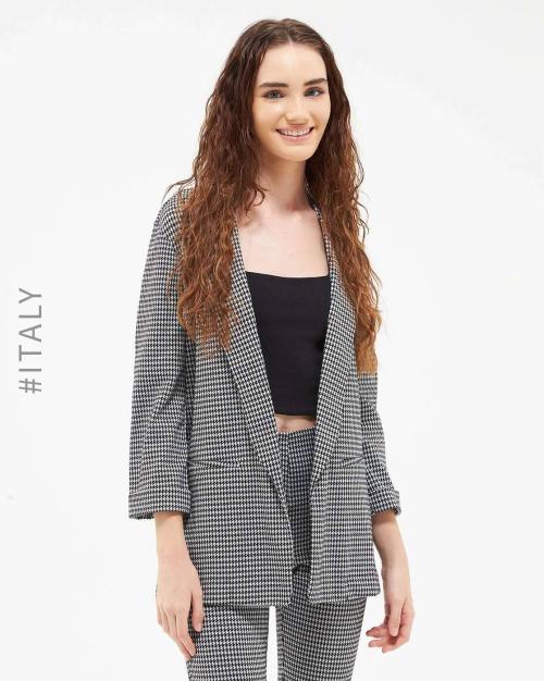 Houndstooth Pattern Blazer with Welt Pockets