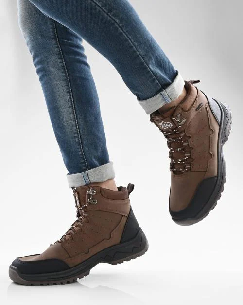 Mid-Top Lace-Up Outdoor Shoes