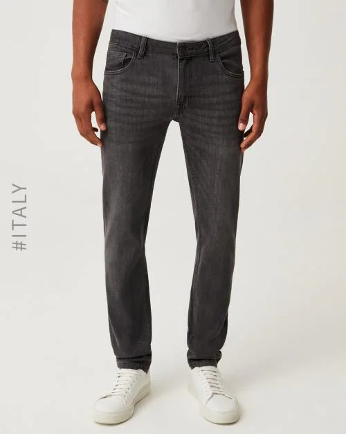 Mid-Wash Stretchable Jeans