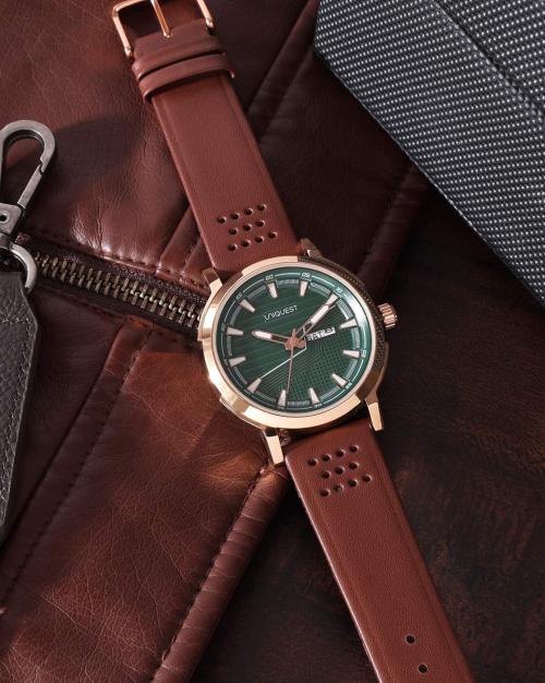 Buy Green Dial Analogue Fashion Watch with Day Date Function And