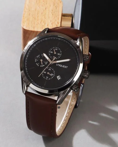 Black Dial Analogue Fashion Watch with Multi-Dial Function And Leather Strap For Men