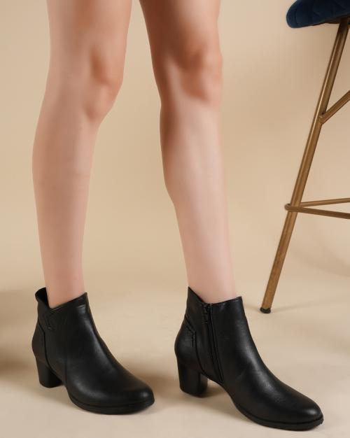 Women Boots with Zip Closure