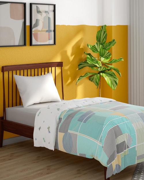 Blue & Green Single Size 120 GSM Comforter