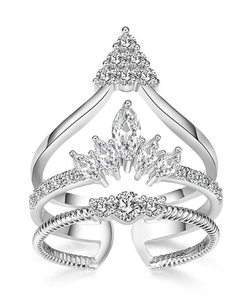 Young & Forever Valentine Gift Mesmerizing Contemporary Silver Plated Cubic Zirconia Embellished Statement Cocktail Fashion Ring For Women/Girls Jewelry