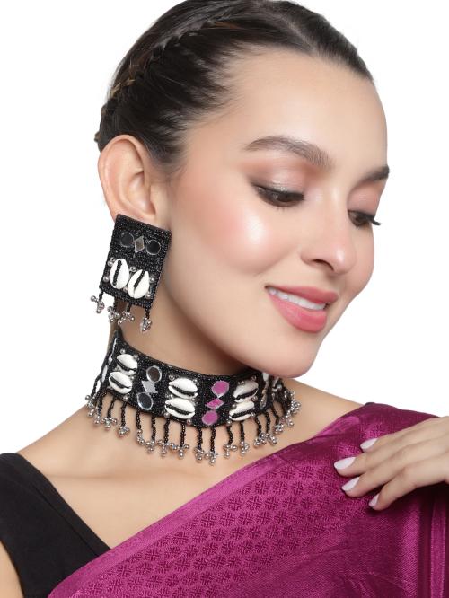Buy Black Color Beads Mirror Shell Gungroo Choker Necklace Set