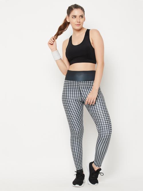 Clovia Women Black Graphic Print Polyester Single Tights