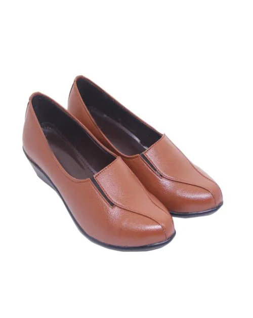 Banuchi women Tan wedges bellies